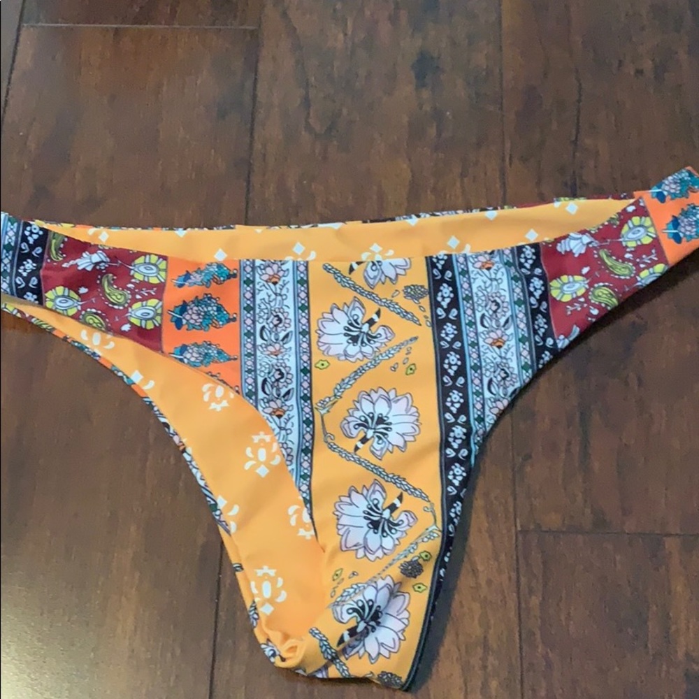 🦋Zaful tribal swim bottoms